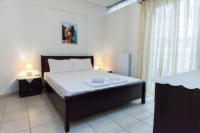 Charming Apt with Scenic Balcony in Vibrant Petralona